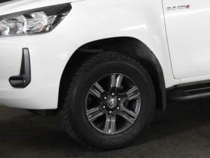 Toyota Hilux 2.4GD-6 Xtra cab Raider manual - Image 9