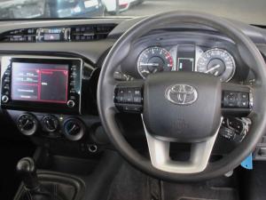 Toyota Hilux 2.4GD-6 single cab Raider manual - Image 11