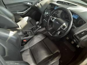 Ford Focus ST 3 - Image 11