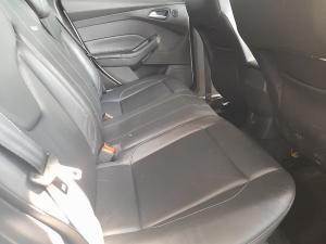 Ford Focus ST 3 - Image 12