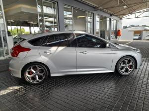 Ford Focus ST 3 - Image 8