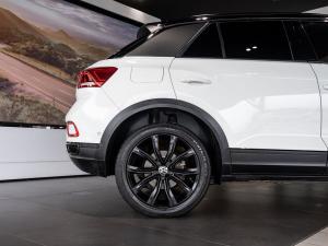 Volkswagen T-Roc 2.0TSI 4Motion Design - Image 13