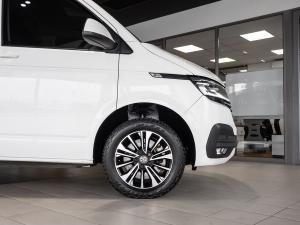 Volkswagen Transporter 2.0BiTDI Kombi SWB Trendline Plus 4Motion - Image 15