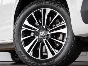 Volkswagen Transporter 2.0BiTDI Kombi SWB Trendline Plus 4Motion - Image 5