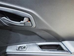 Mahindra XUV 3XO 1.2T MX3 manual - Image 9