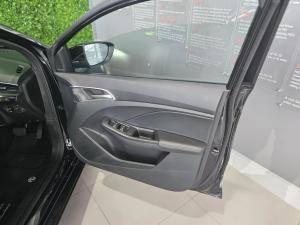 MG MG3 1.5 Luxury - Image 9