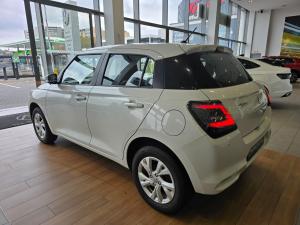 Suzuki Swift 1.2 GL+ auto - Image 5