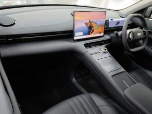 Geely E5 Aspire - Image 13