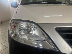 Nissan NP200 1.6i safety pack (aircon) - Image 9