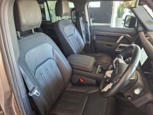 Land Rover Defender 110 D240 X-Dynamic SE - Image 14