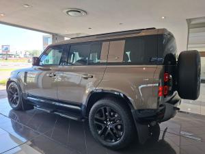 Land Rover Defender 110 D240 X-Dynamic SE - Image 5