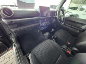 Suzuki Jimny 1.5 GLX AllGrip 5-door manual - Image 7