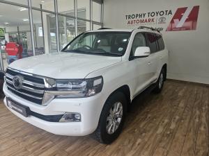 Toyota Land Cruiser 200 4.5D-4D V8 VX-R - Image 13