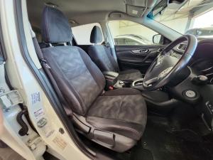Nissan X-Trail 2.5 4x4 SE - Image 12