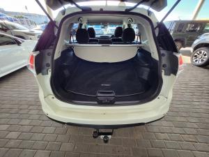 Nissan X-Trail 2.5 4x4 SE - Image 14