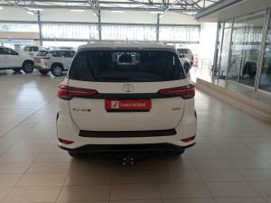 Toyota Fortuner 2.4GD-6 4x4 - Image 5