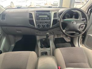 Toyota Hilux 3.0D-4D Raider - Image 6