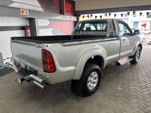 Toyota Hilux 3.0D-4D Raider - Image 2