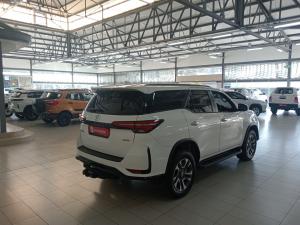 Toyota Fortuner 2.4GD-6 4x4 - Image 2