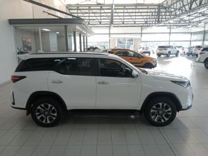 Toyota Fortuner 2.4GD-6 4x4 - Image 3