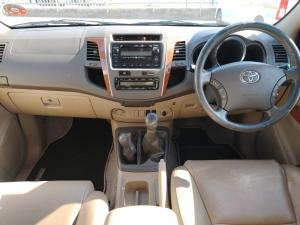 Toyota Fortuner 3.0D-4D 4x4 - Image 6