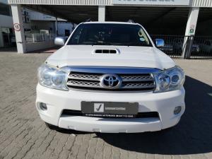 Toyota Fortuner 3.0D-4D 4x4 - Image 4