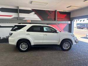 Toyota Fortuner 3.0D-4D 4x4 Ltd edition - Image 3