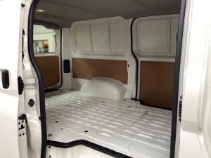 Toyota Quantum 2.8 LWB panel van manual - Image 17