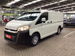 Toyota Quantum 2.8 LWB panel van manual - Image 21