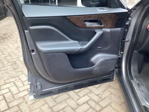 Jaguar F-Pace 20d AWD R-Sport - Image 25