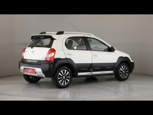 Toyota Etios Cross 1.5 Xs - Image 2