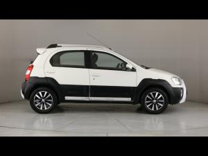 Toyota Etios Cross 1.5 Xs - Image 3