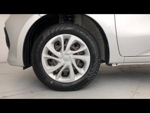 Toyota Vitz 1.0 - Image 18