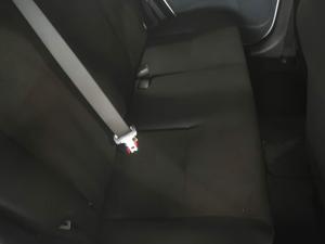 Toyota Etios hatch 1.5 Sport - Image 14