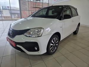 Toyota Etios hatch 1.5 Sport - Image 16