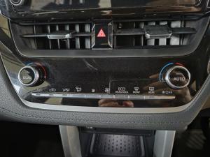 Toyota Corolla Cross 1.8 Hybrid XR - Image 13