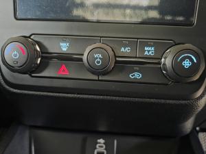 Ford Ranger 2.0 SiT single cab XL manual - Image 13