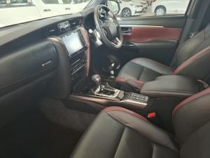 Toyota Fortuner 2.8 GD-6 VX automatic - Image 7