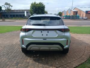 Toyota Starlet Cross 1.5Xs - Image 5