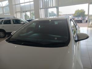 Toyota Corolla Quest Plus 1.8 CVT - Image 12