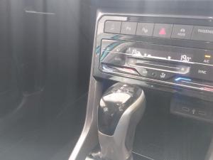 Volkswagen T-CROSS 1.0 TSI Highline DSG - Image 8