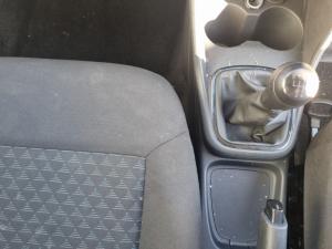 Volkswagen Polo Vivo 1.4 Trendline - Image 12