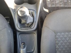 Volkswagen Polo Vivo 1.4 Trendline - Image 13