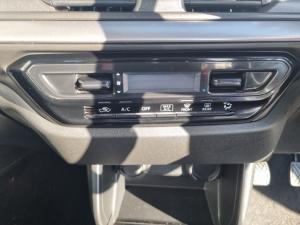 Suzuki Swift 1.2 GL - Image 18