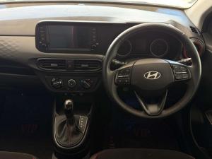 Hyundai Grand i10 1.2 Fluid automatic - Image 10