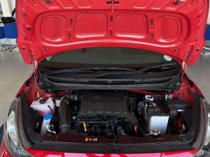 Hyundai Grand i10 1.2 Fluid automatic - Image 12