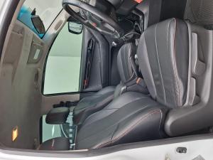 Isuzu D-Max 250 double cab 4x4 X-Rider - Image 10