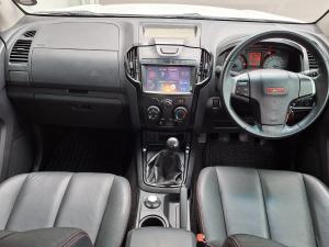 Isuzu D-Max 250 double cab 4x4 X-Rider - Image 12