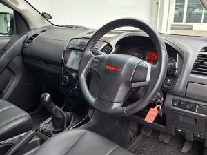 Isuzu D-Max 250 double cab 4x4 X-Rider - Image 5