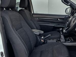 Toyota Hilux 2.8GD-6 Xtra cab 4x4 Legend 50 - Image 11